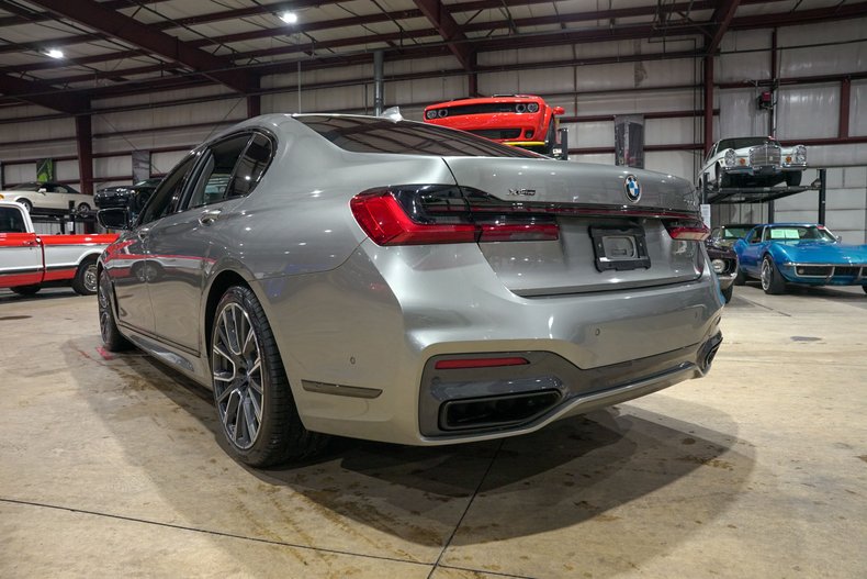 2022 BMW 750i xDrive - photo 3