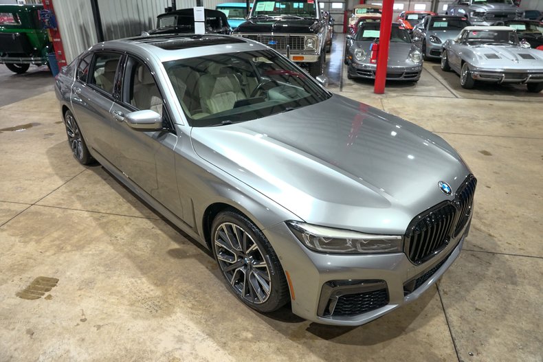 2022 BMW 750i xDrive - photo 9