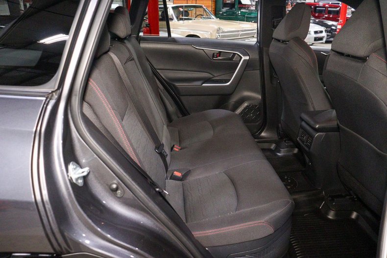 2021 Toyota RAV4 Prime - photo 12