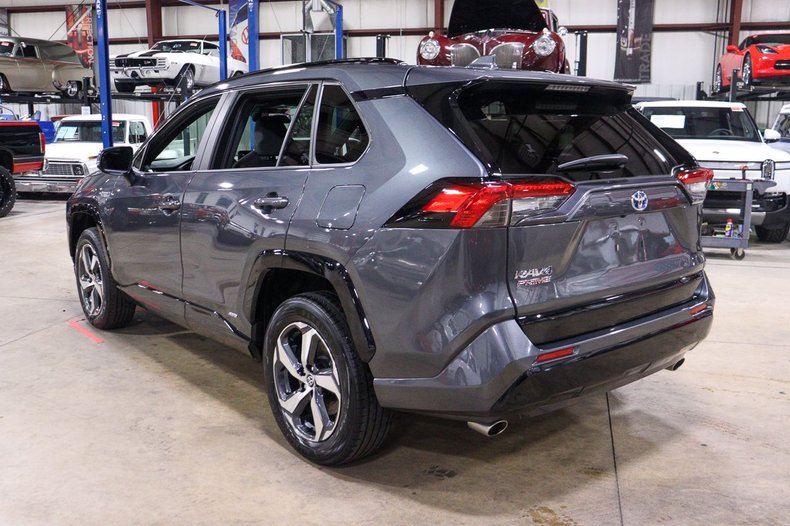 2021 Toyota RAV4 Prime - photo 3