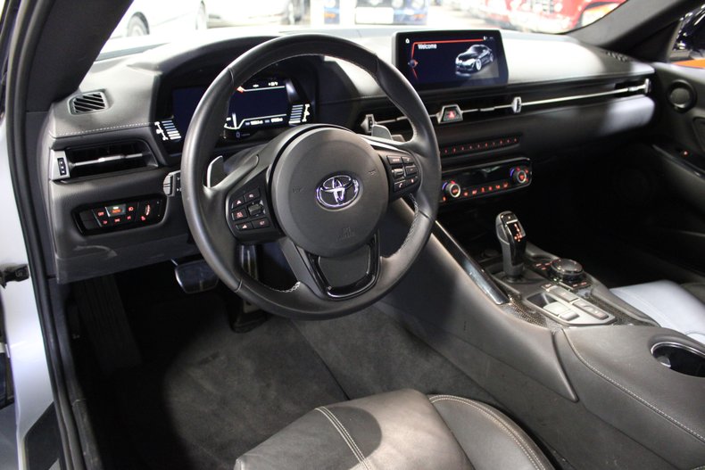 2020 Toyota GR Supra - photo 11